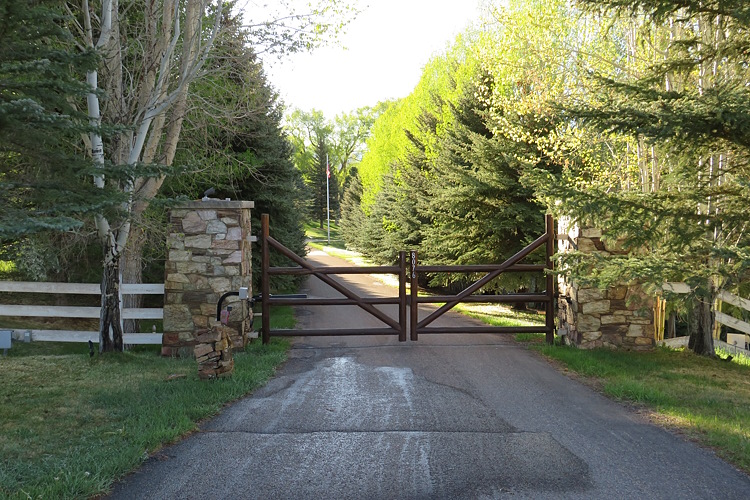 Carbondale Ranch Entrance