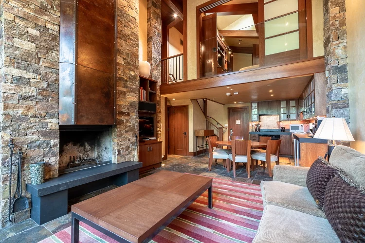 The-Lodge-At-Vail-Condominiums-332-living-room